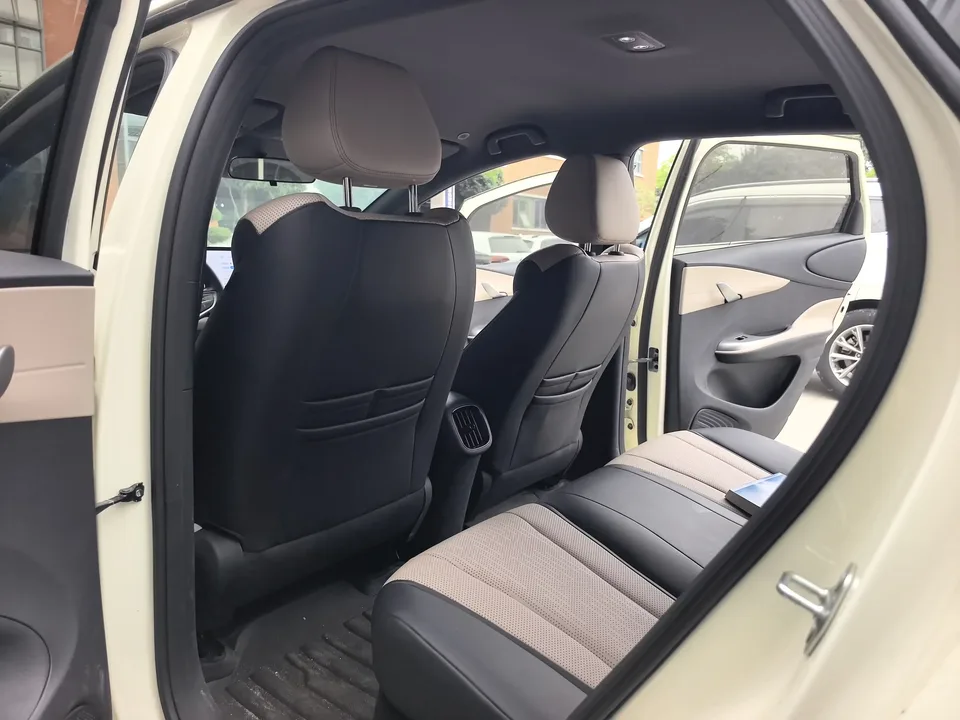 BYD Dolphin dolphin 2025 Smart Driving Edition 420KM Free Edition 2025 — thumbnail 5