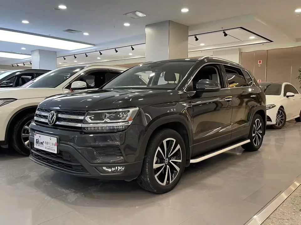 Volkswagen Tharu tuyue 2022 280TSI 2WD Deluxe Edition 2023 — фото 1, купить с доставкой в Москву