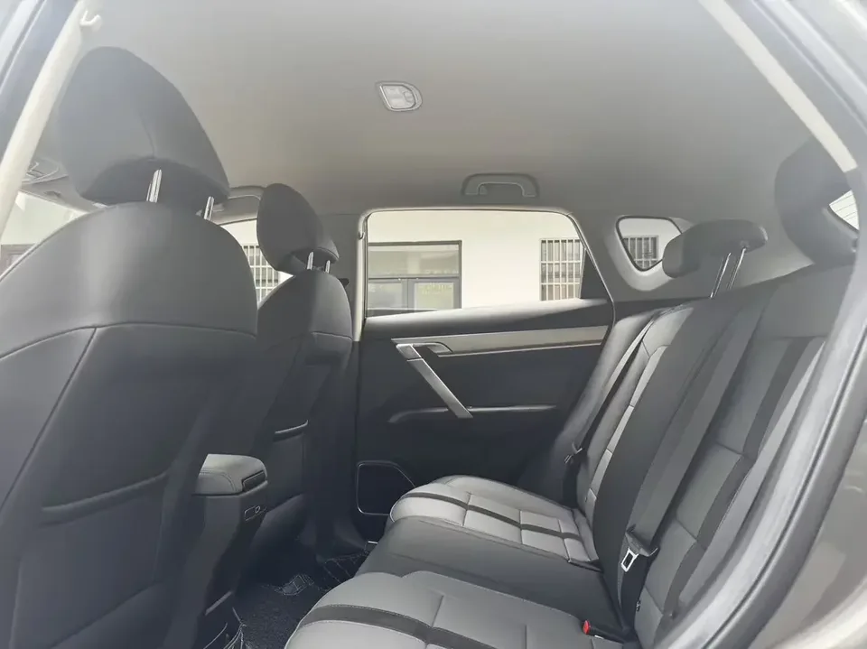 Geely Coolray SX11 Binyue 2024 1.5T DCT Longteng Edition 2024 — thumbnail 3
