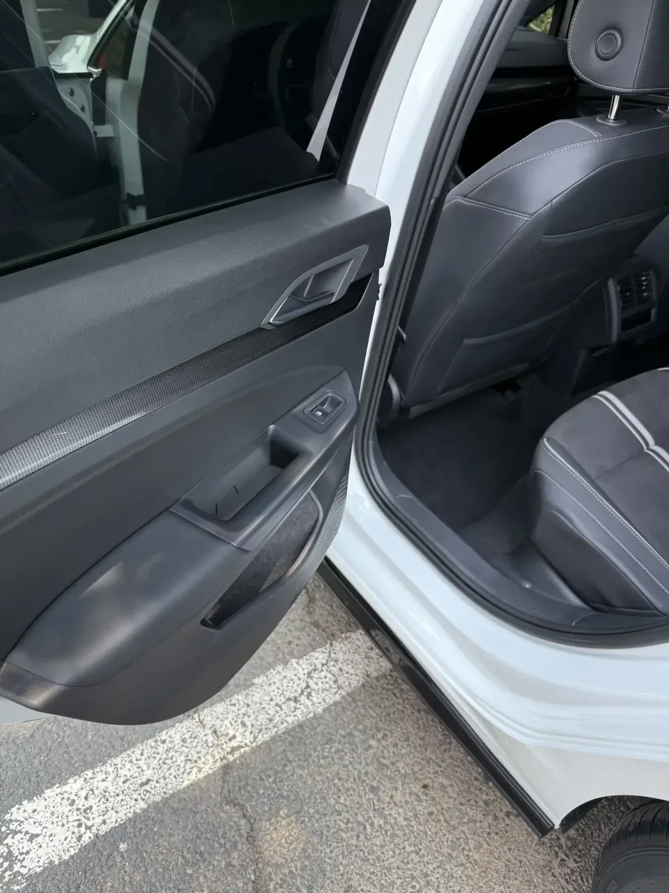 Volkswagen Golf golf 2023 280TSI DSG Pro 2023 — thumbnail 3