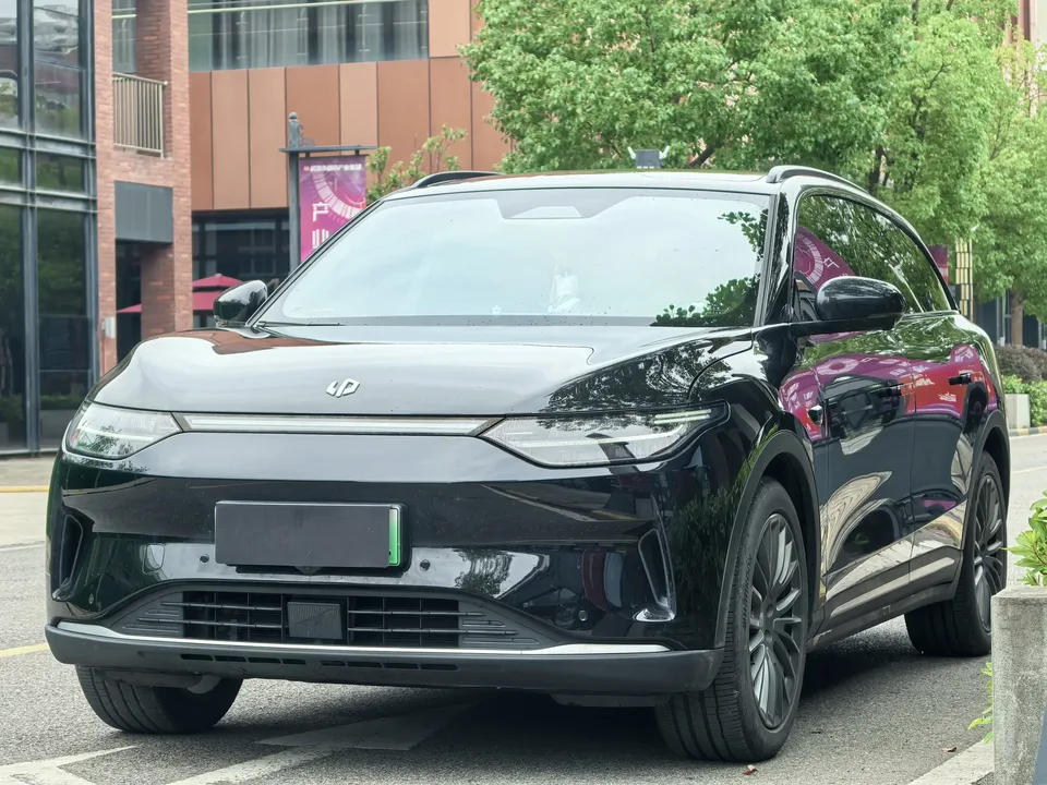 Leapmotor Zero running C11 Zero running C11 2024 Pure Electric 580 Premium Edition 2024 — photo 1, buy with delivery to Moscow