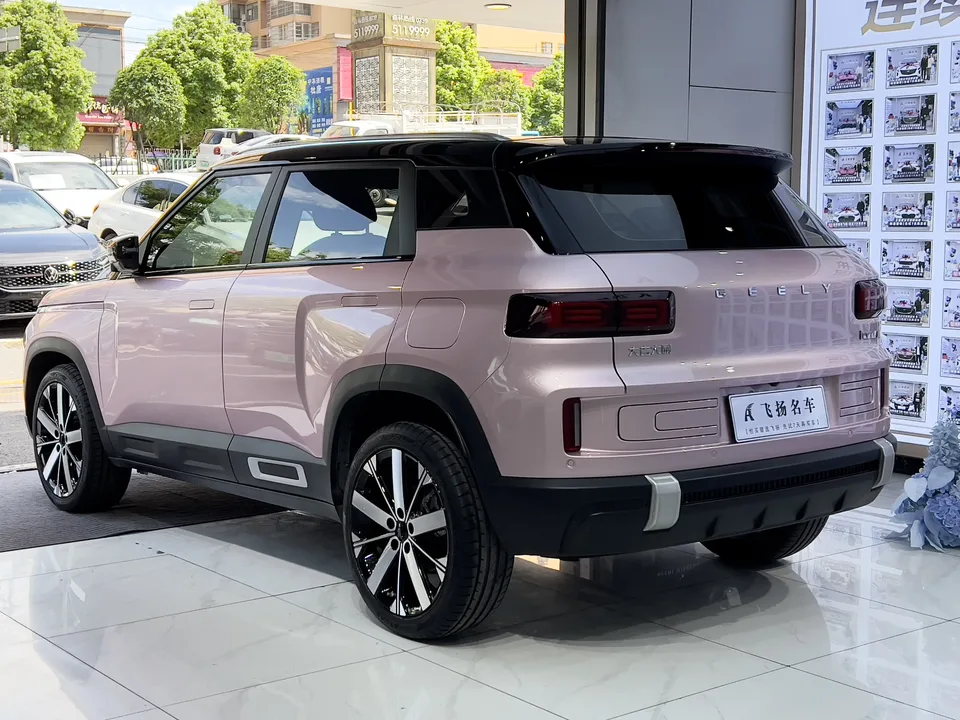 Geely ICON Geely ICON 2023 1.5TD Chocolate Edition 2023 — thumbnail 2