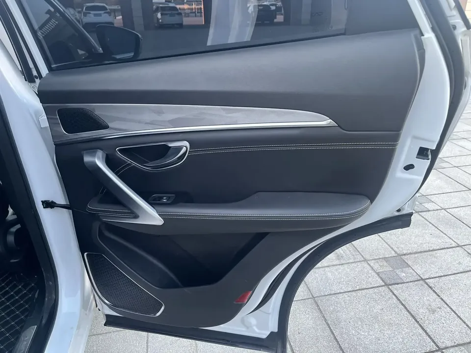 Jetour Jietu X70 PLUS Jietu X70 PLUS 2023 1.5T DCT Brave PLUS 5-seater 2023 — thumbnail 4