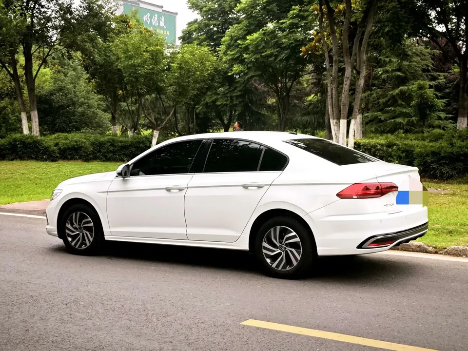 Volkswagen Bora Bora 2023 200TSI DSG Joy Edition 2023 — thumbnail 2