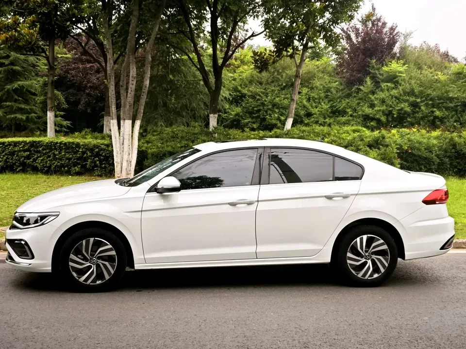 Volkswagen Bora Bora 2023 200TSI DSG Joy Edition 2023 — thumbnail 4