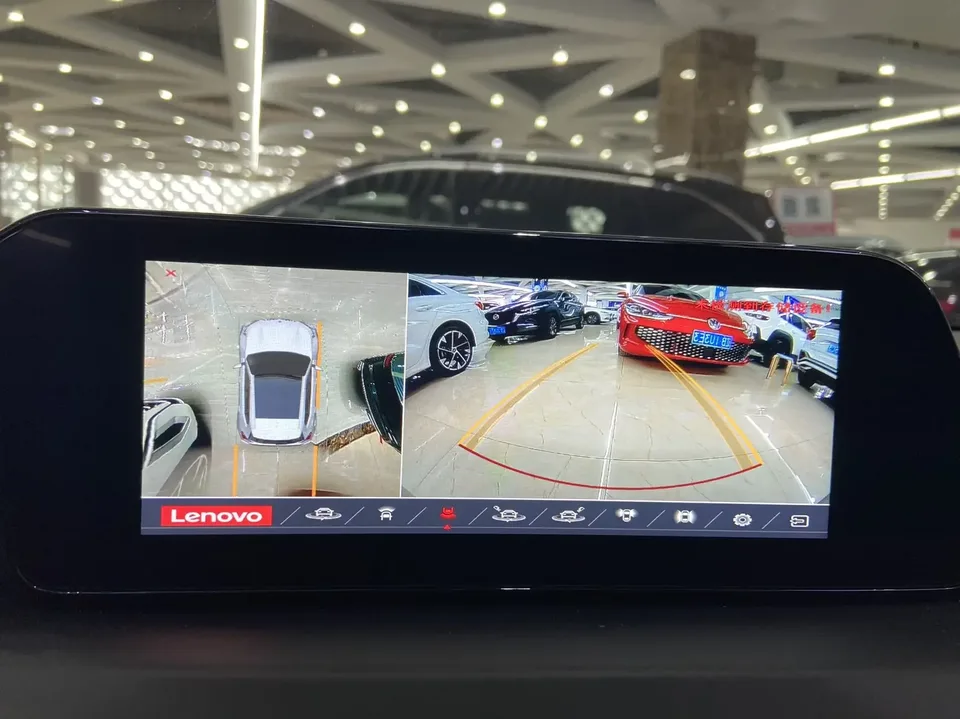 Mazda Axela Mazda3 Angkesela 2023 2.0L Automatic Premium Edition 2023 — thumbnail 3