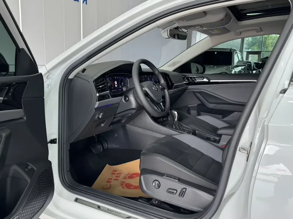 Volkswagen Sagitar Sagitar 2022 280TSI DSG Excellence Edition 2022 — thumbnail 5
