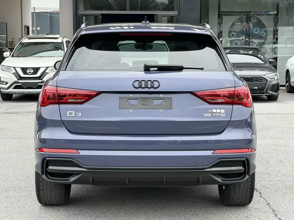 Audi Q3 Audi Q3 2022 35 TFSI Stylish Dynamic 2022 — thumbnail 2