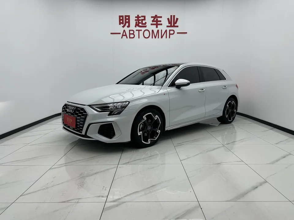 Audi A3 Audi A3 2022 Sportback 35 TFSI Luxury Sports 2023 — photo 1, buy with delivery to Moscow