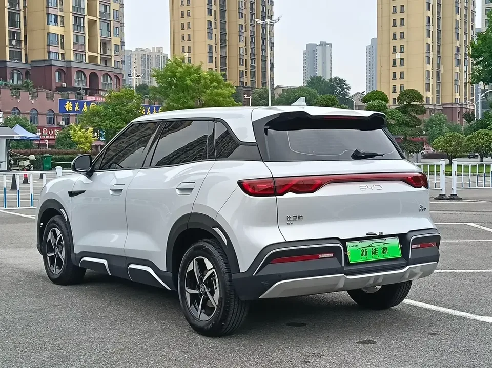 BYD Yuan Up Yuan UP 2024 401KM Leading Type 2025 — thumbnail 4