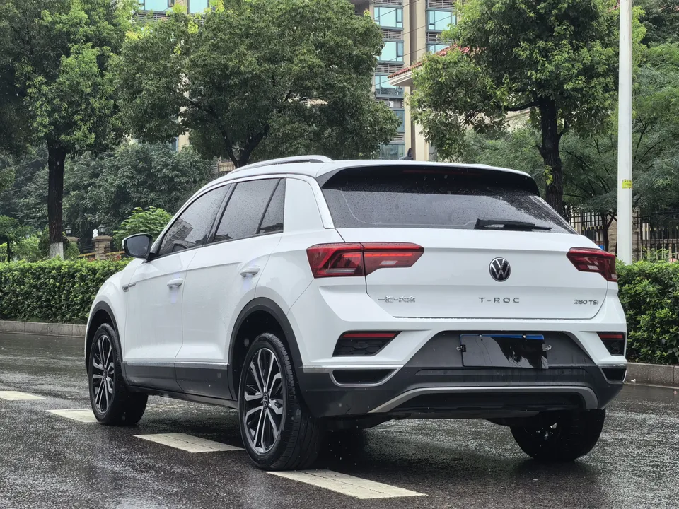 Volkswagen T-Roc TANG 2022 280TSI DSG 2WD Comfort PLUS 2022 — thumbnail 2