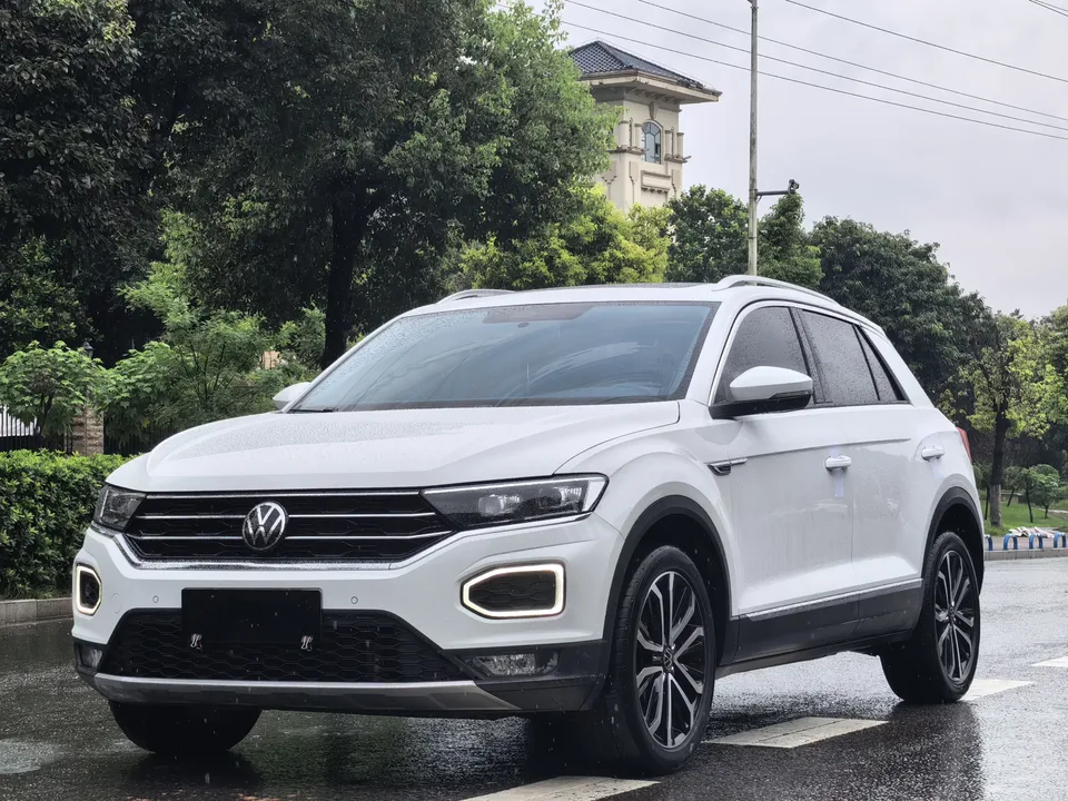 Volkswagen T-Roc TANG 2022 280TSI DSG 2WD Comfort PLUS 2022 — photo 1, buy with delivery to Moscow