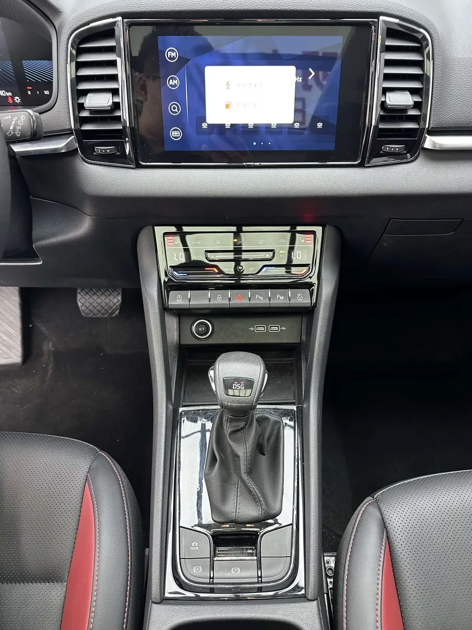 Skoda Karoq Korok 2022 TSI280 Luxury Edition 2022 — thumbnail 3