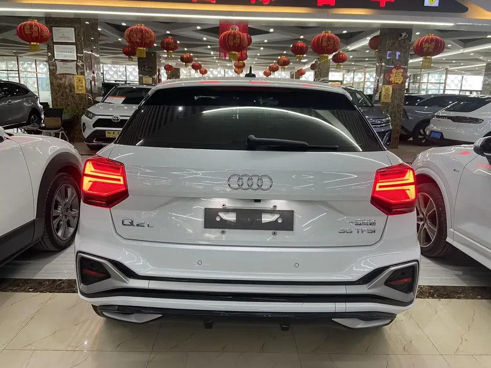 Audi Q2L Audi Q2L 2022 35 TFSI Progressive Dynamic 2022 — миниатюра 2