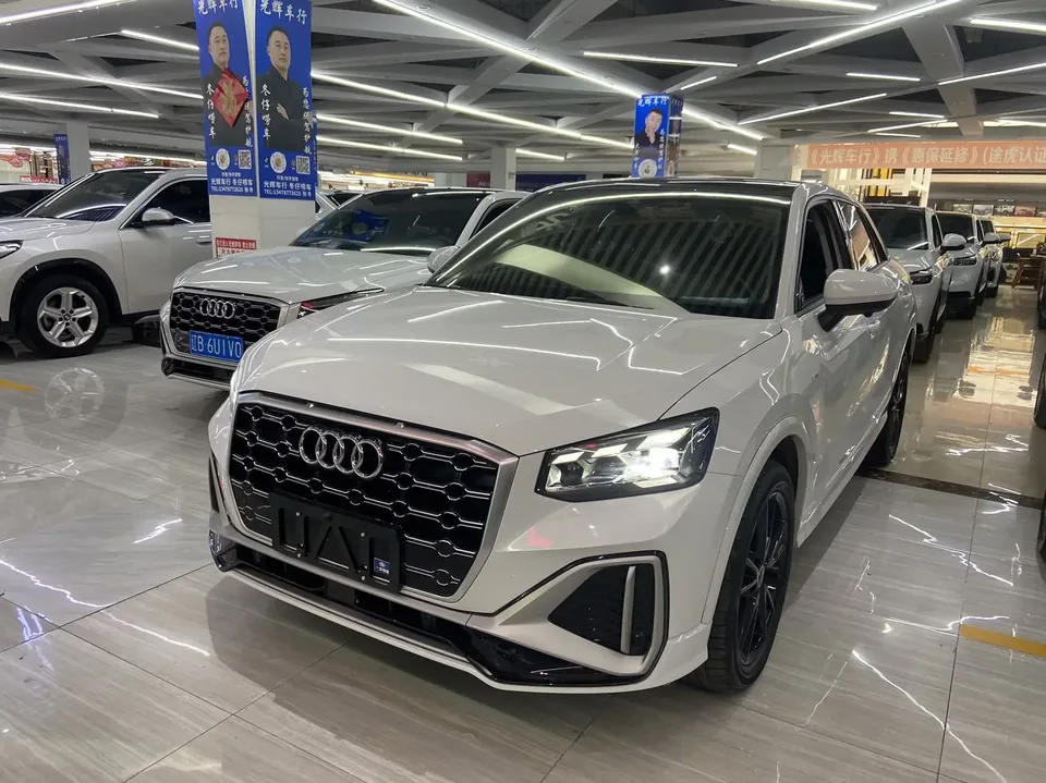 Audi Q2L Audi Q2L 2022 35 TFSI Progressive Dynamic 2022 — фото 1, купить с доставкой в Москву