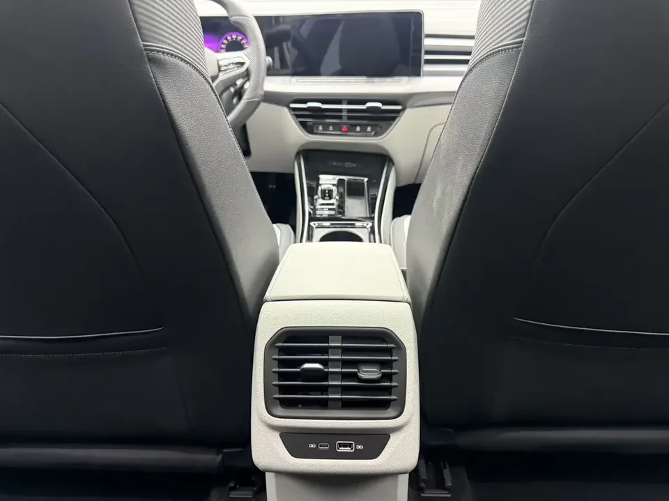 Volkswagen Lamando Lingdu 2023 Lingdu L 280TSI DSG Cool Edition 2023 — миниатюра 3