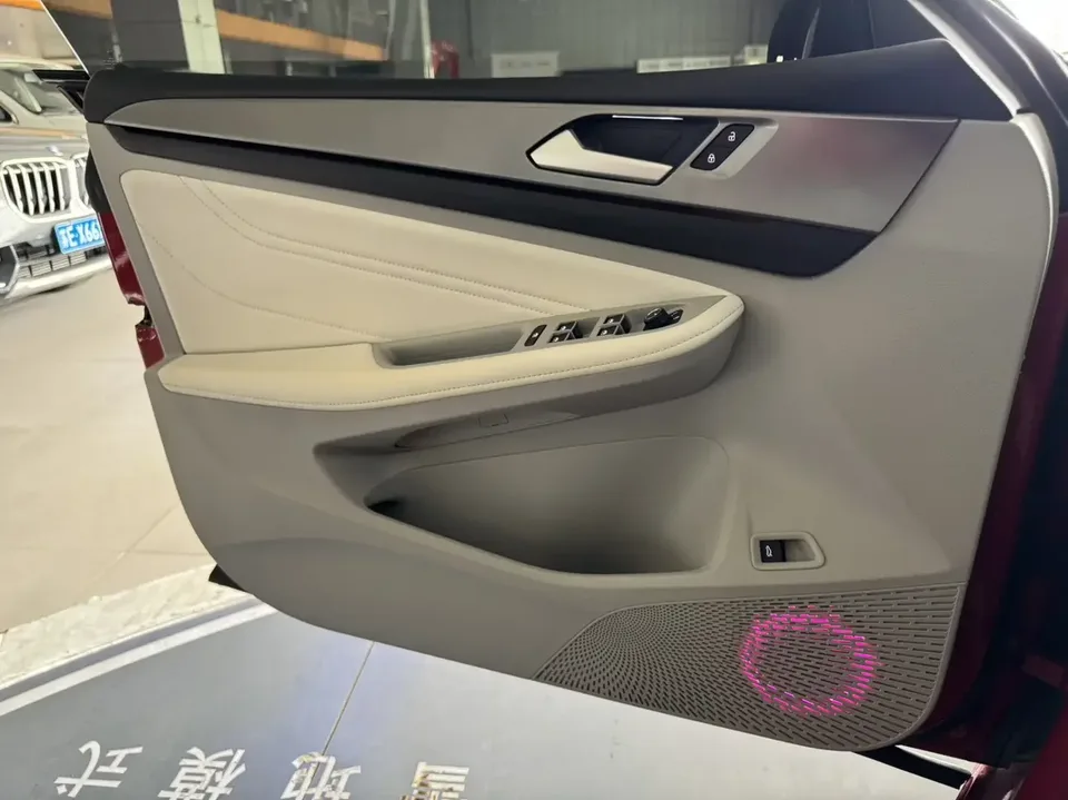 Volkswagen Lamando Lingdu 2022 Lingdu L 280TSI DSG Super Hot Flagship Edition 2022 — thumbnail 3