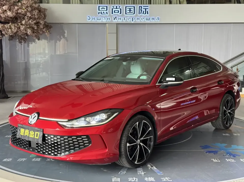 Volkswagen Lamando Lingdu 2022 Lingdu L 280TSI DSG Super Hot Flagship Edition 2022 — photo 1, buy with delivery to Moscow