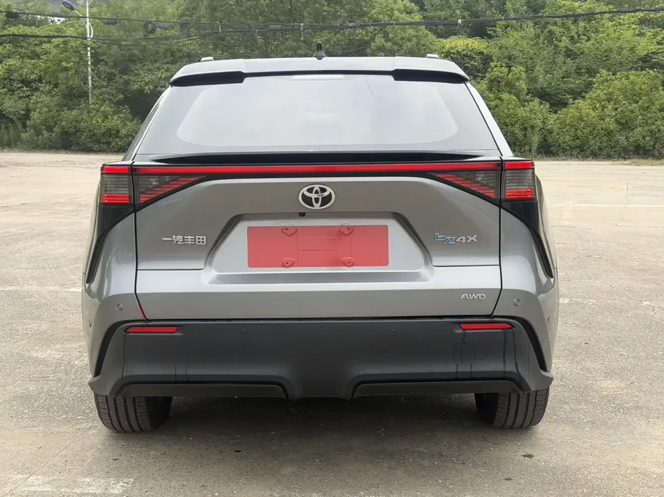 Toyota FAW bZ4X FAW Toyota bZ4X 2022 Four-wheel drive high performance PRO version 2022 — миниатюра 2