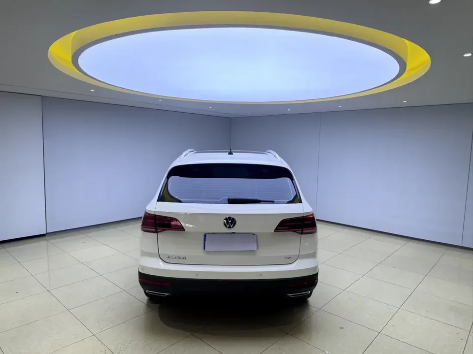 Volkswagen Tharu tuyue 2022 280TSI 2WD Deluxe Edition 2022 — thumbnail 2