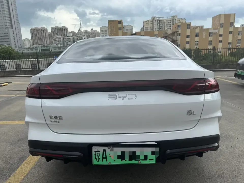 BYD Qin L DM Qin L DM 2025 DM-i 80KM Intelligent Driving Edition 2024 — thumbnail 2