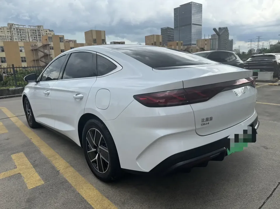 BYD Qin L DM Qin L DM 2025 DM-i 80KM Intelligent Driving Edition 2024 — thumbnail 4