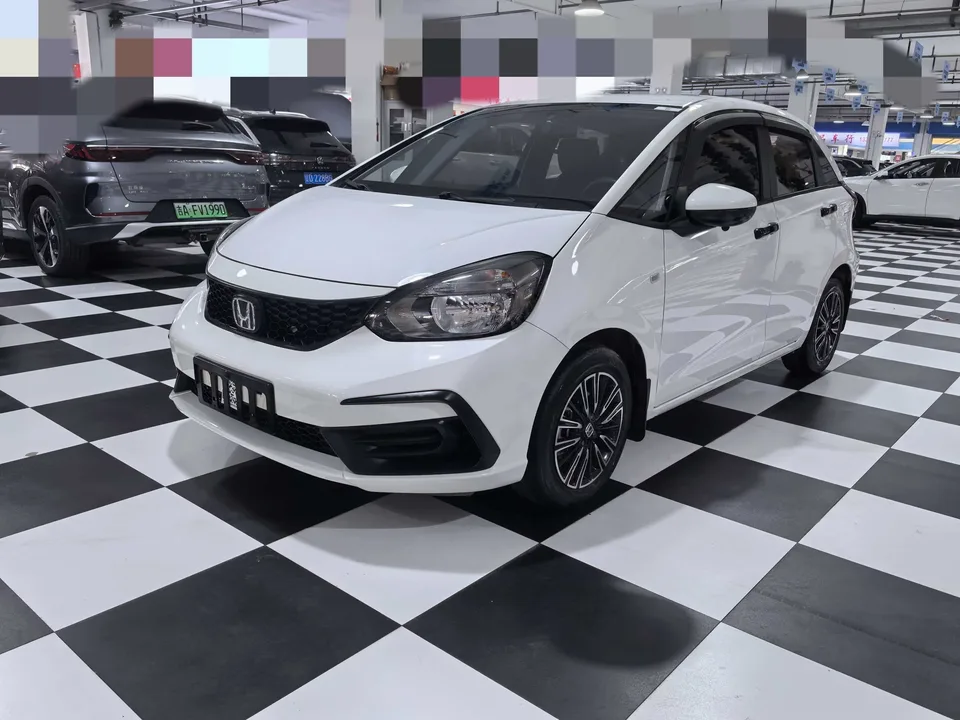Honda FIT Fit 2021 1.5L CVT Trendy Edition 2022 — photo 1, buy with delivery to Moscow
