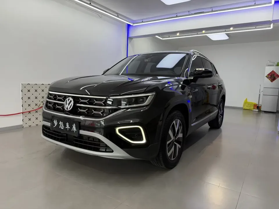 Volkswagen Tayron Tanyue 2023 280TSI 2WD Luxury Plus Advanced Edition 2023 — photo 1, buy with delivery to Moscow