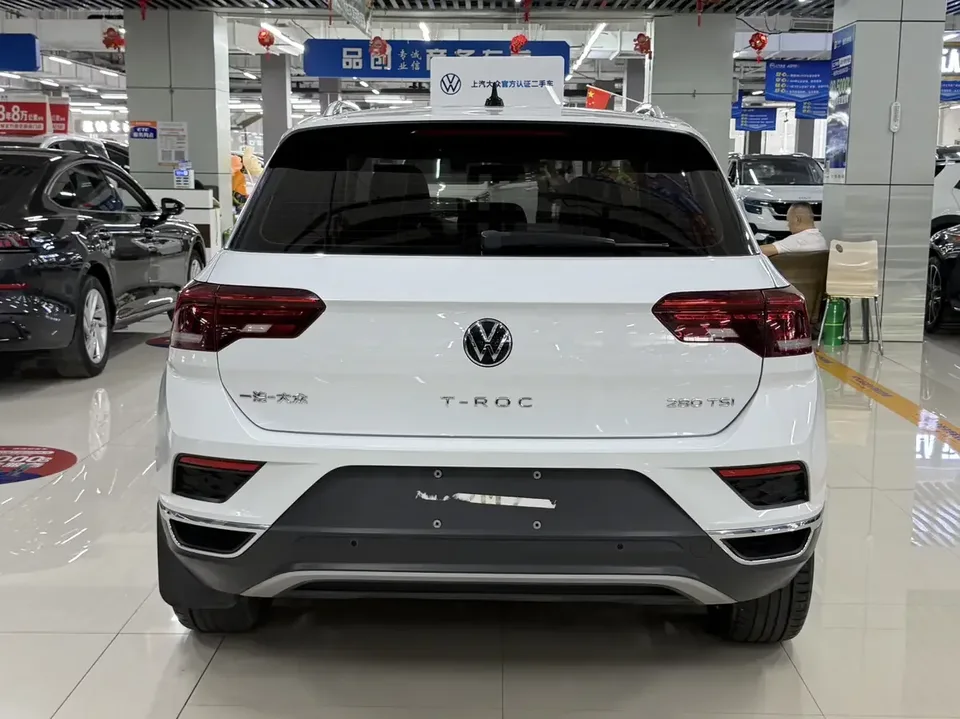 Volkswagen T-Roc TANG 2022 280TSI DSG 2WD Comfort PLUS 2022 — thumbnail 2