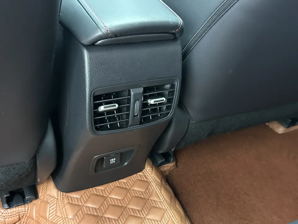 Toyota Levin Lei Ling 2022 185T CVT Sports Edition 2023 — миниатюра 4