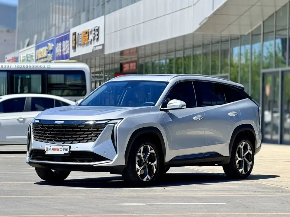Geely Atlas L Boyue L 2023 1.5TD DCT Premium 2023 — photo 1, buy with delivery to Moscow