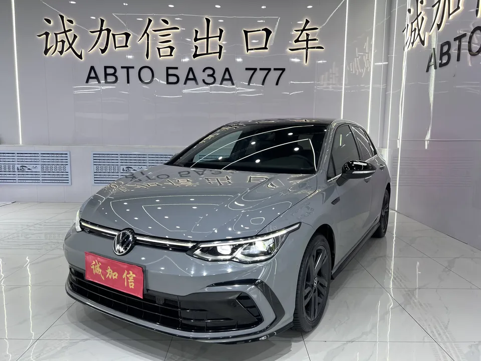 Volkswagen Golf golf 2023 280TSI DSG R-Line Lite 2022 — photo 1, buy with delivery to Moscow