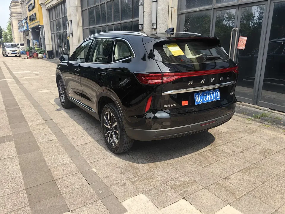 Haval H6 Haval H6 2024 1.5T Automatic 2WD Ultra Edition 2025 — thumbnail 4