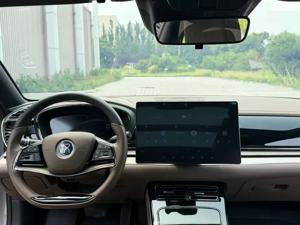 BYD Han DM Chinese DM 2022 DM-i 121KM Premium 2022 — thumbnail 4