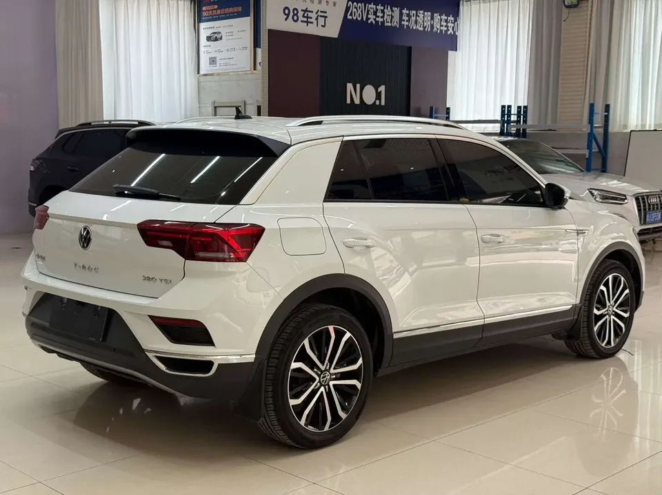 Volkswagen T-Roc TANG 2022 280TSI DSG 2WD Comfort PLUS 2023 — thumbnail 2