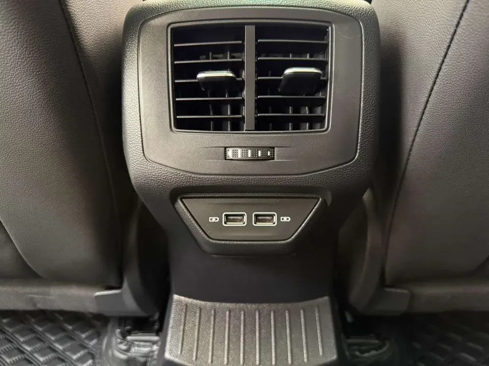 Volkswagen T-Roc TANG 2022 280TSI DSG 2WD Comfort PLUS 2023 — thumbnail 3