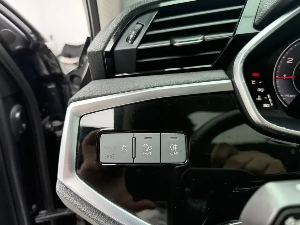 Audi Q3 Audi Q3 2022 35 TFSI Stylish Dynamic 2022 — thumbnail 4