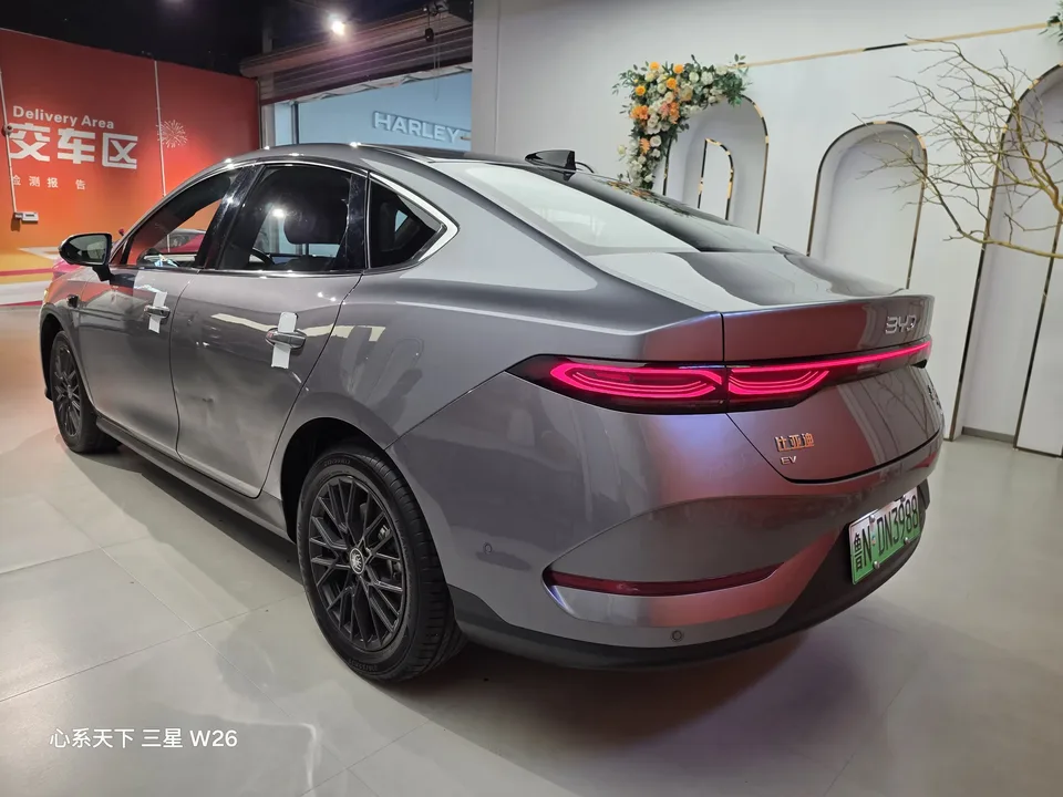BYD Qin PLUS EV Qin PLUS EV 2025 Smart Driving Edition 510KM Leading Edition 2025 — thumbnail 4