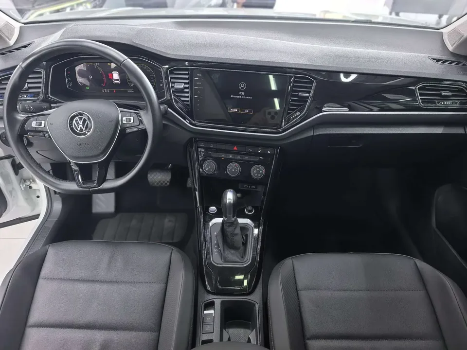 Volkswagen T-Roc TANG 2022 280TSI DSG 2WD Comfort PLUS 2022 — thumbnail 3