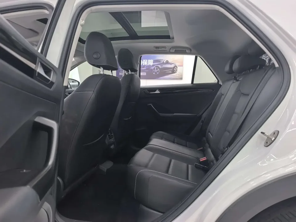 Volkswagen T-Roc TANG 2022 280TSI DSG 2WD Comfort PLUS 2022 — thumbnail 4