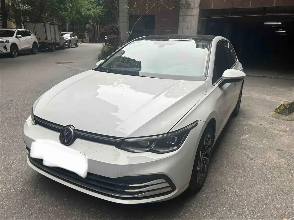 Volkswagen Golf golf 2021 280TSI DSG Pro 2022 — фото 1, купить с доставкой в Москву