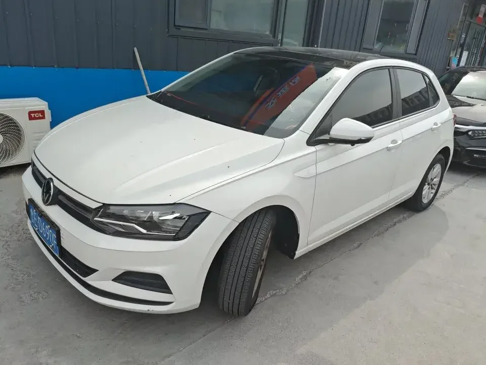 Volkswagen Polo Polo 2021 Plus 1.5L Automatic Panoramic Enjoyment Edition 2023 — photo 1, buy with delivery to Moscow