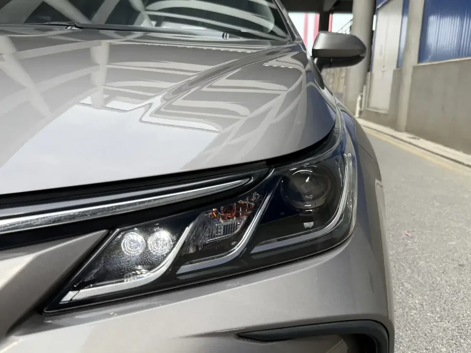Toyota Corolla Corolla 2021 Dual Engine 1.8L E-CVT Elite Edition 2022 — thumbnail 3