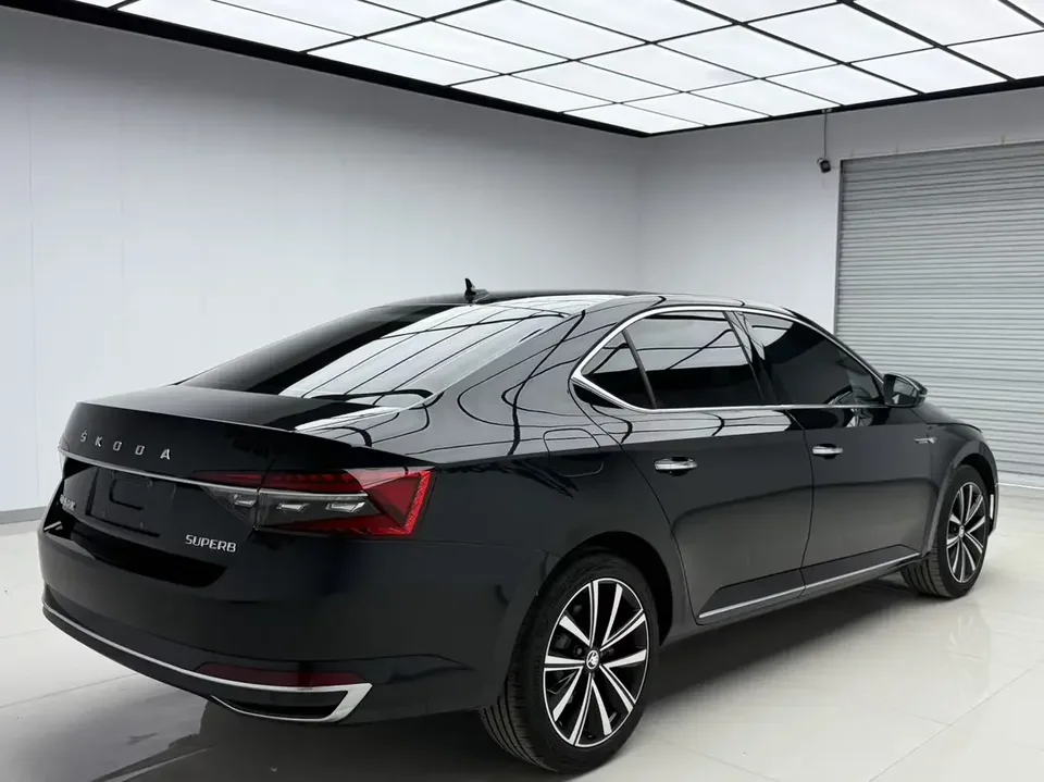 Skoda Superb Speedy 2024 TSI280 DSG Premium Edition 2024 — thumbnail 2