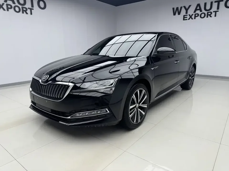Skoda Superb Speedy 2024 TSI280 DSG Premium Edition 2024 — photo 1, buy with delivery to Moscow