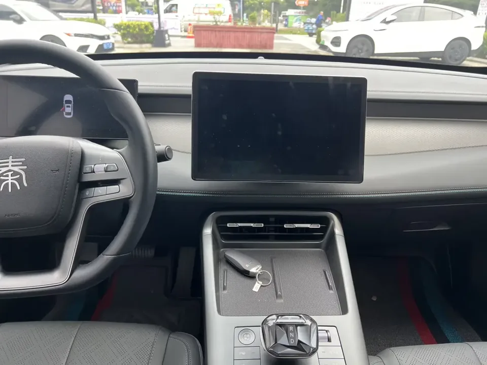 BYD Qin PLUS EV Qin PLUS EV 2025 Smart Driving Edition 510KM Leading Edition 2026 — thumbnail 3