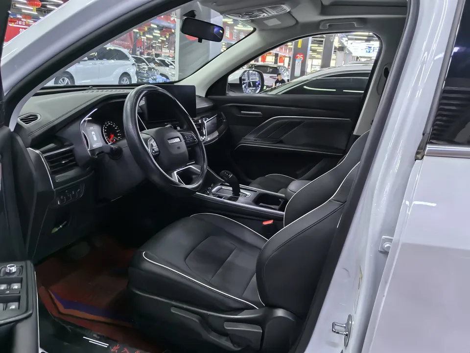 Haval H6 Haval H6 2023 National Trend Edition 1.5T Automatic City Edition 2023 — thumbnail 3