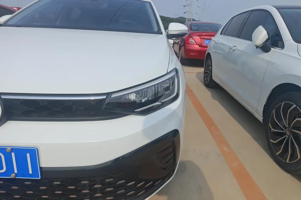 Volkswagen Lavida Lavida 2023 New 1.5L Automatic New Elegant Edition 2025 — thumbnail 2