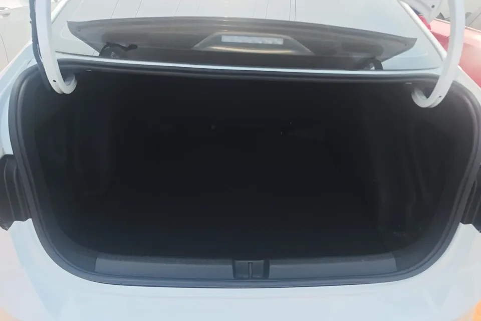 Volkswagen Lavida Lavida 2023 New 1.5L Automatic New Elegant Edition 2025 — thumbnail 5