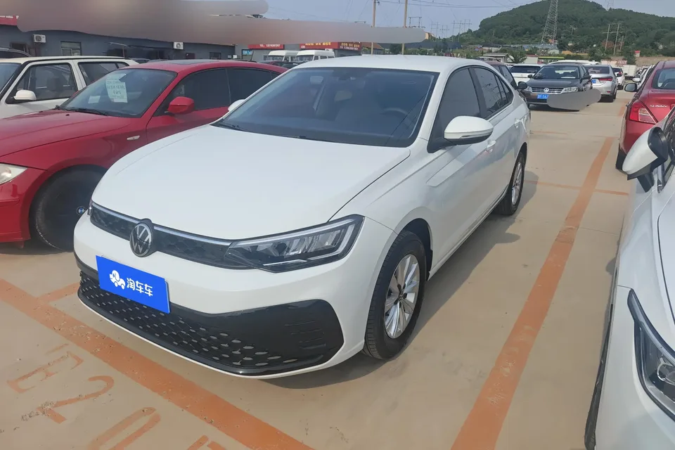 Volkswagen Lavida Lavida 2023 New 1.5L Automatic New Elegant Edition 2025 — photo 1, buy with delivery to Moscow